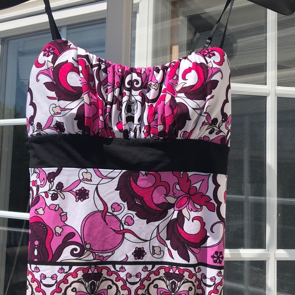 Elastic Tank Top with bra pads n side zipper small - Picture 2 of 8